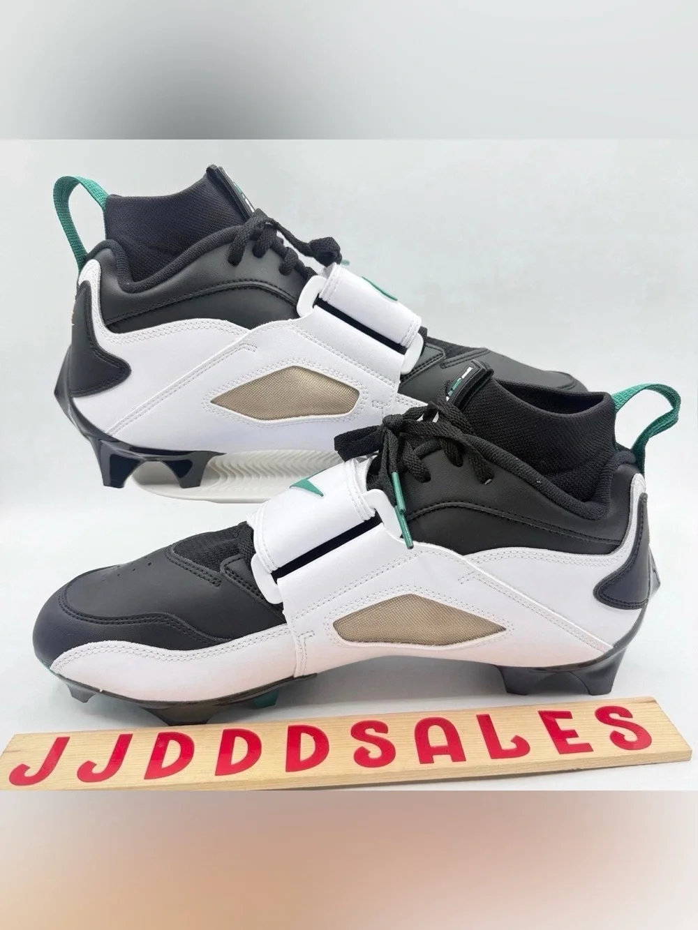 Nike Diamond Turf 93 TD Football Cleats 'Emerald' Eagles HF5298-102 Men’s Sz 8.5